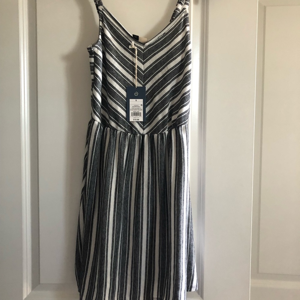 Universal Threads Spaghetti Strap Sun Dress